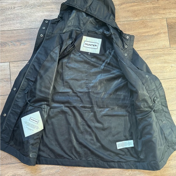NWT Hunter Woman’s Rain Jacket - Picture 4 of 7